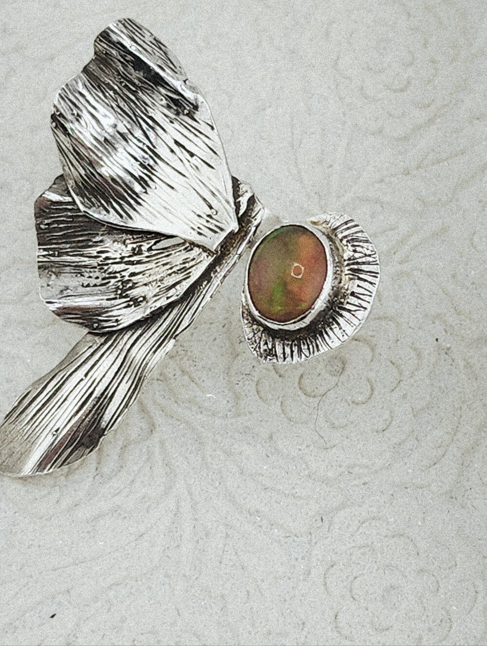 OPAL GEMSTONE BUTTERFLIE RING ADJUSTABLE SIZE FROM 7/9.5 - Picture 12 of 16